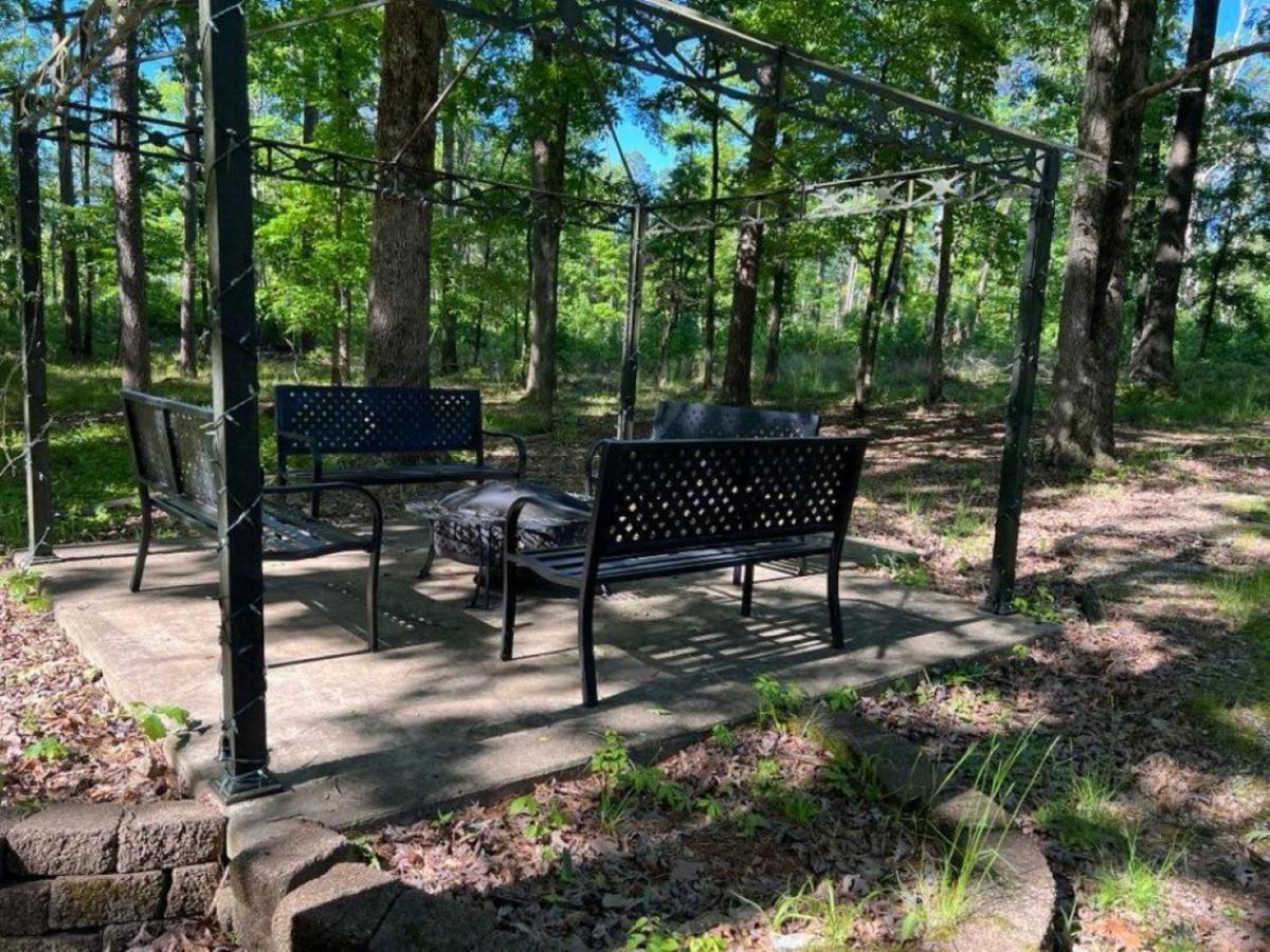 Resort Home On Half A Wooded Acres Sleeps Up To 14 Firepit For Smores Χοτ Σπρινγκς Εξωτερικό φωτογραφία